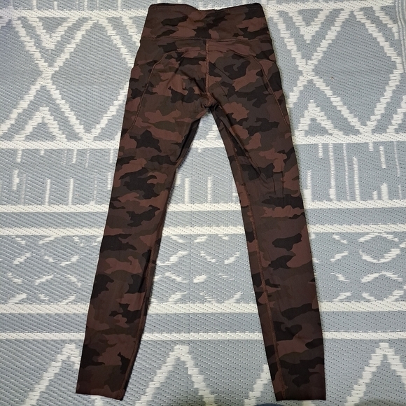 LULULEMON Fast and Free Tight II - Picture 7 of 14